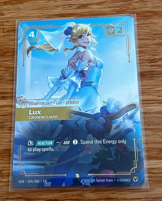 Lux - Crownguard - SP6 - Crystal Rose Alternate Art - NM/M - Riftbound TCG